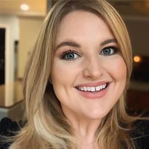 Meet your Posher, Caitlin